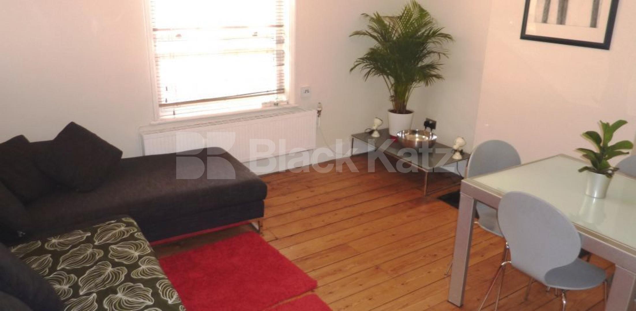 			IDEAL FOR 2 SHARERS!, 1 Bedroom, 1 bath, 1 reception Flat			 Britannia Street, KINGS CROSS-RUSSELL SQUARE